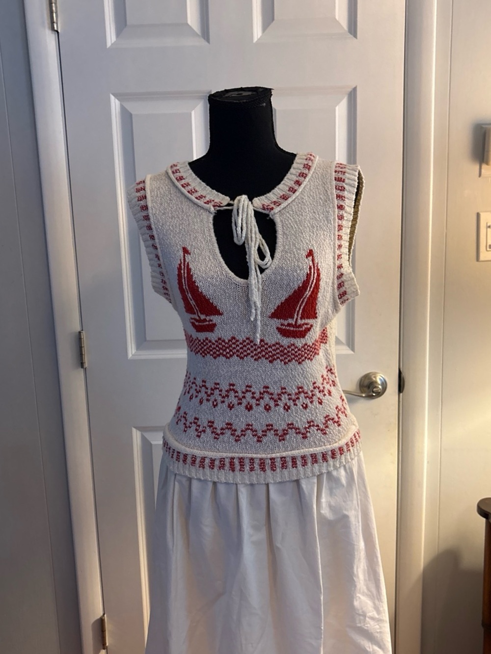 Moon River White Knit Sleeveless Top with Red Sailboat Motif